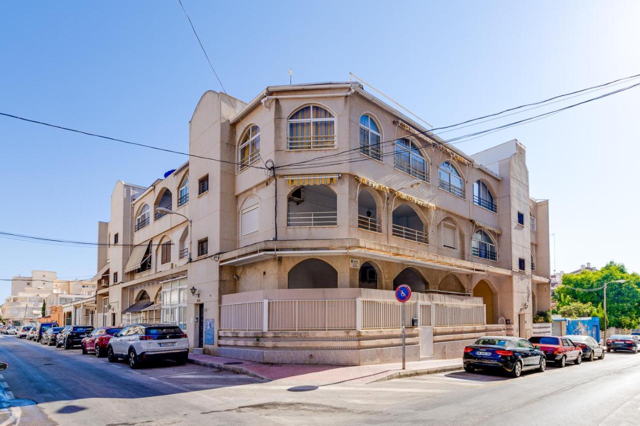 Cozy Apartment Near The Sea Torrevieja Dış mekan fotoğraf